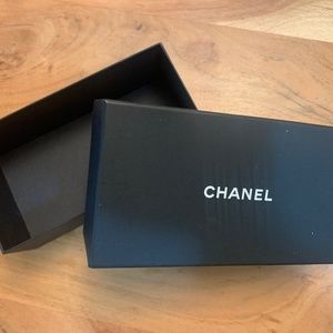Sunglasses Chanel Box